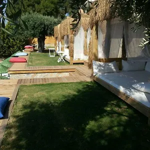 Hidden Garden Миляс